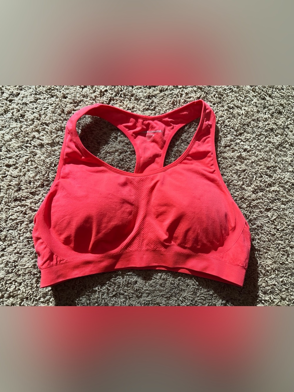 Amazon Essentials Racerback Sports Bra - Coral